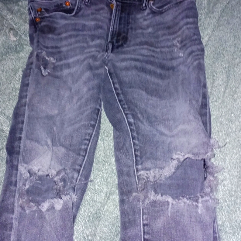 Ripped jean
